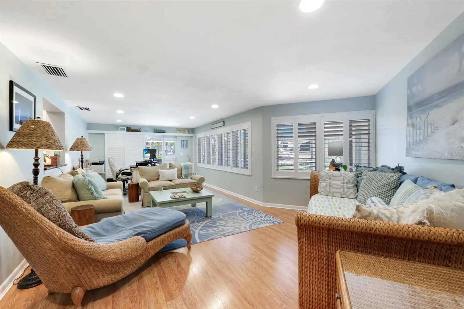 5237 DEL PRADO BLVD S