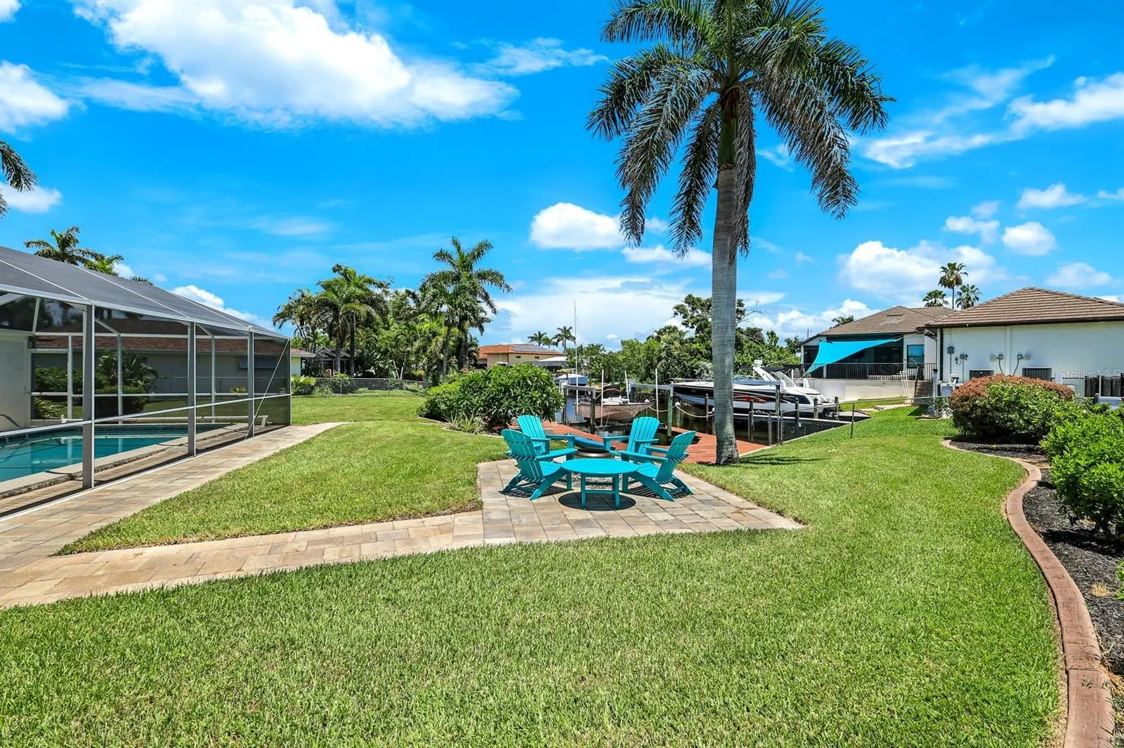 5237 DEL PRADO BLVD S