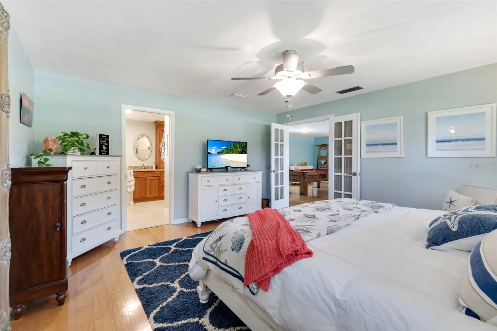 5237 DEL PRADO BLVD S