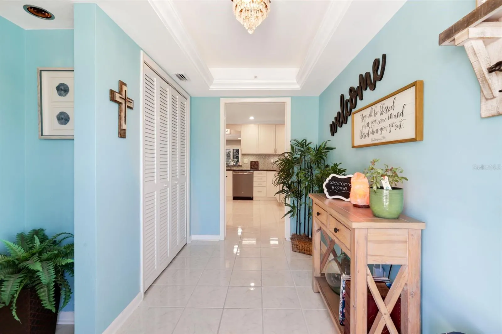 5237 DEL PRADO BLVD S