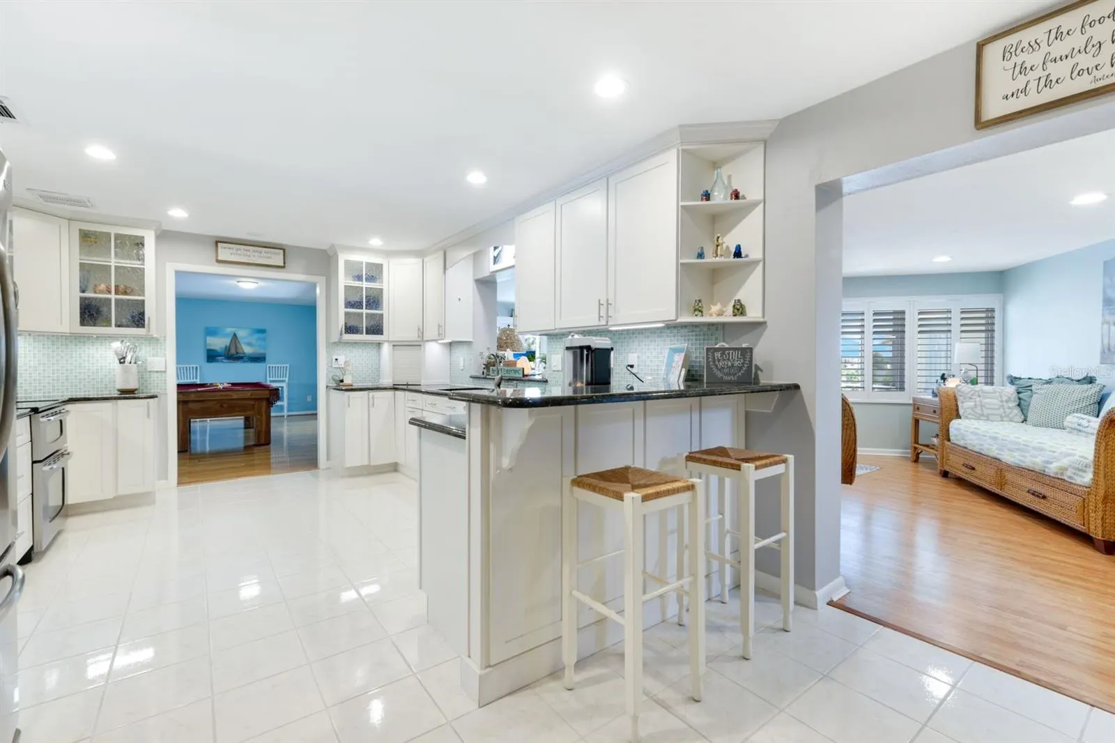 5237 DEL PRADO BLVD S