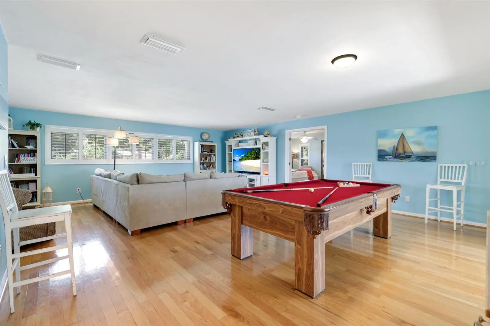 5237 DEL PRADO BLVD S