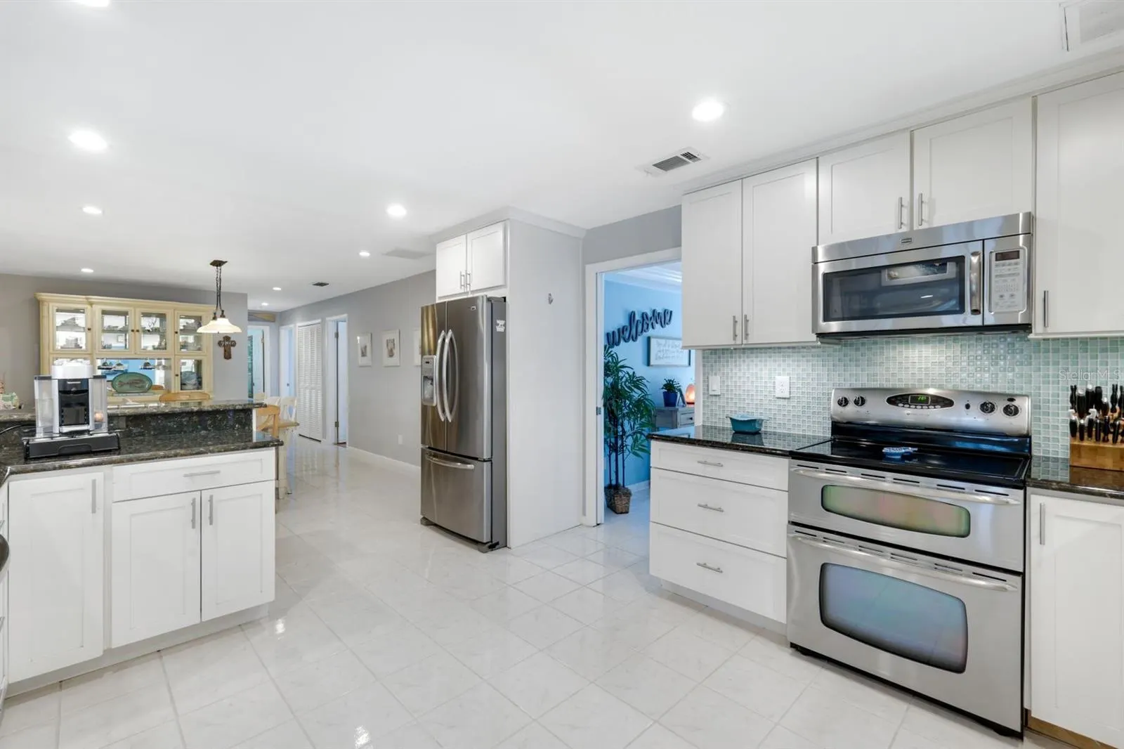 5237 DEL PRADO BLVD S