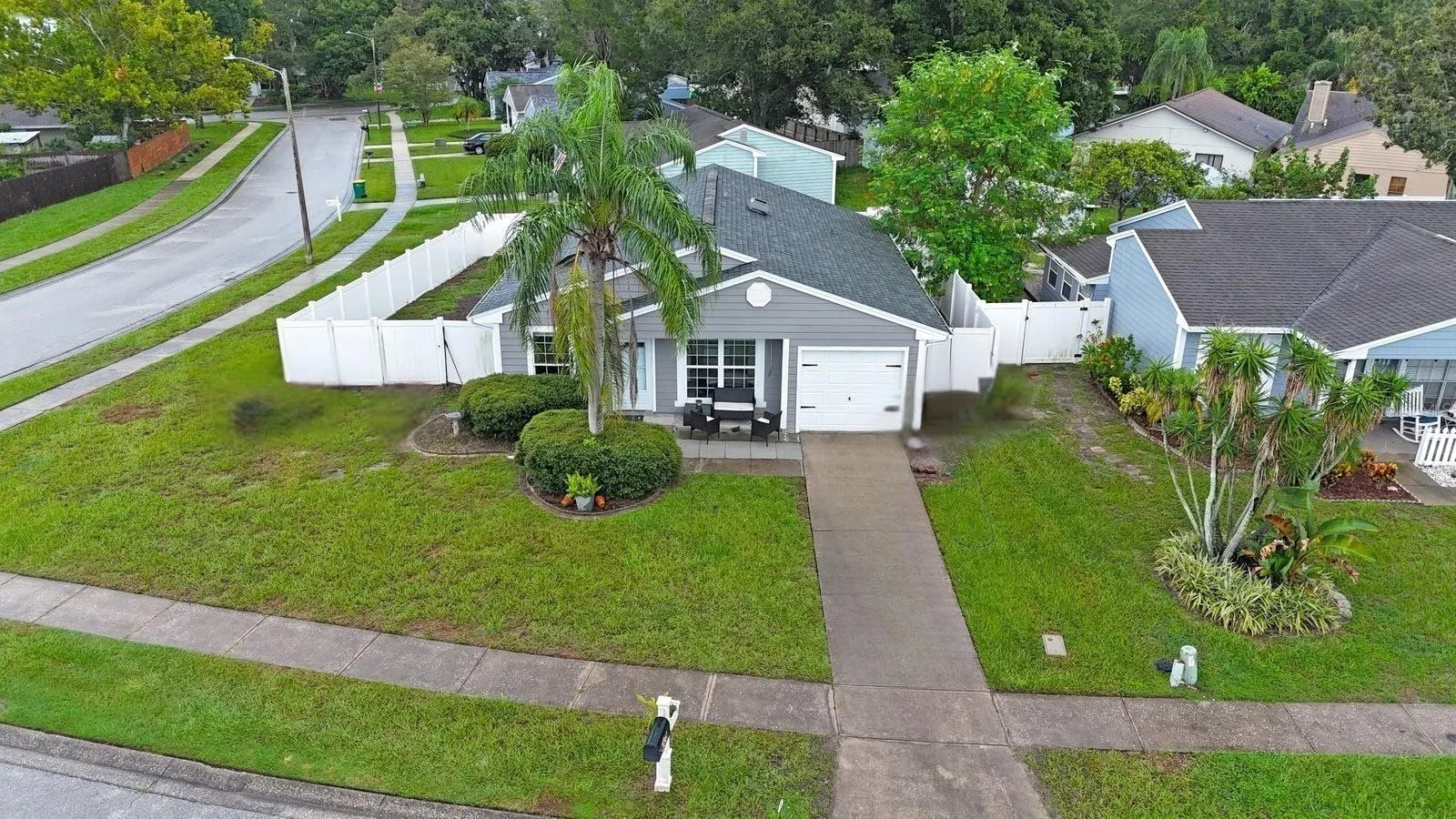 3861 REGENT DR
