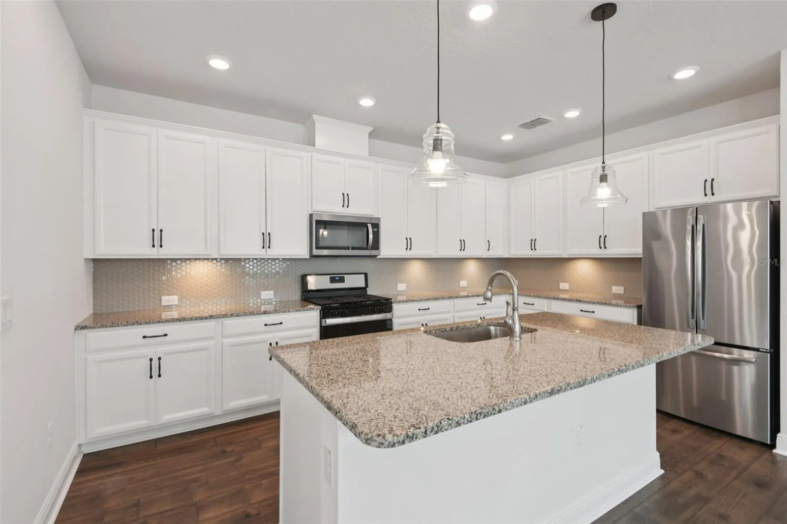 13890 KINGFISHER GLEN DR