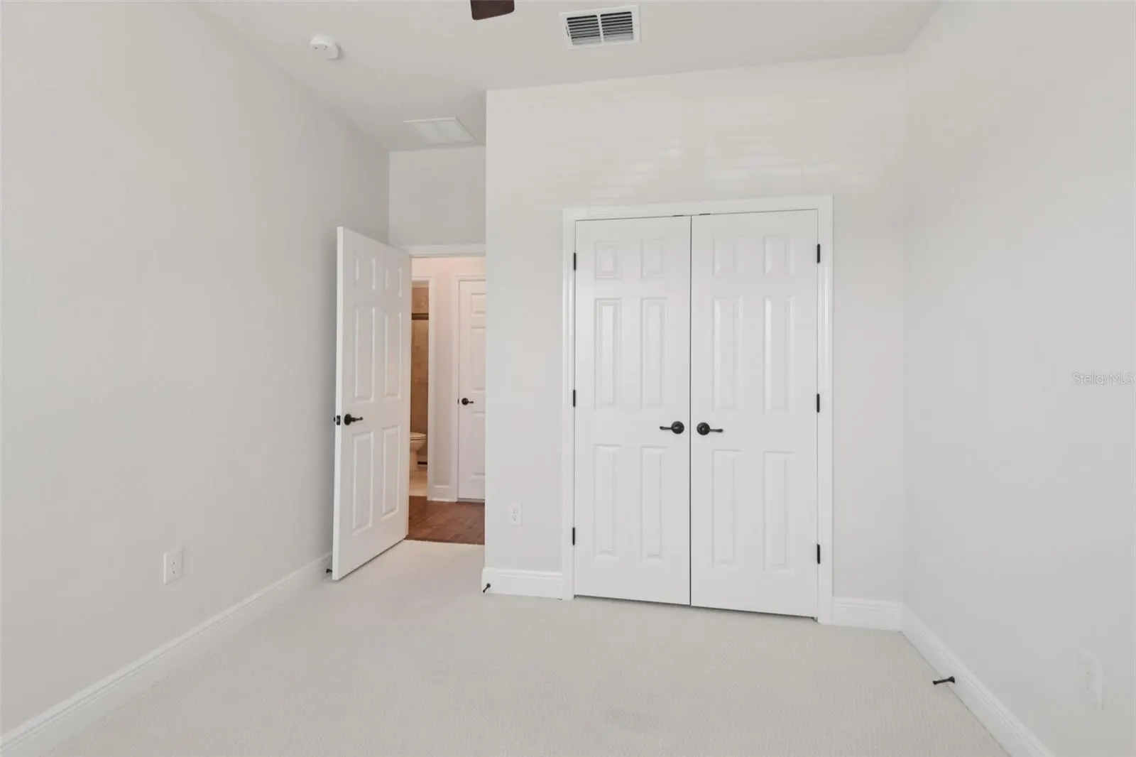 13890 KINGFISHER GLEN DR