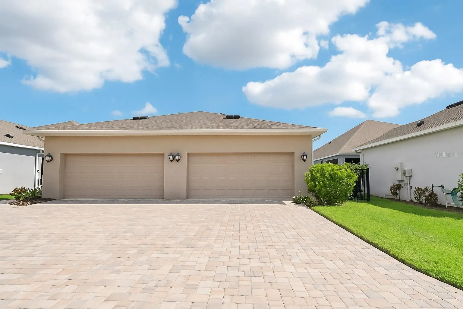 13890 KINGFISHER GLEN DR