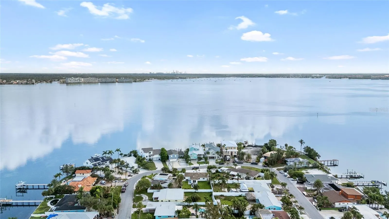 987 BOCA CIEGA ISLE DR