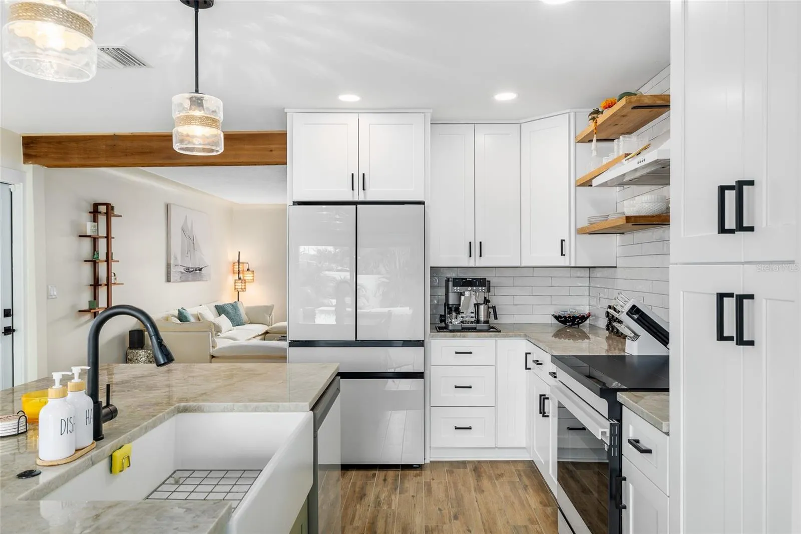 987 BOCA CIEGA ISLE DR