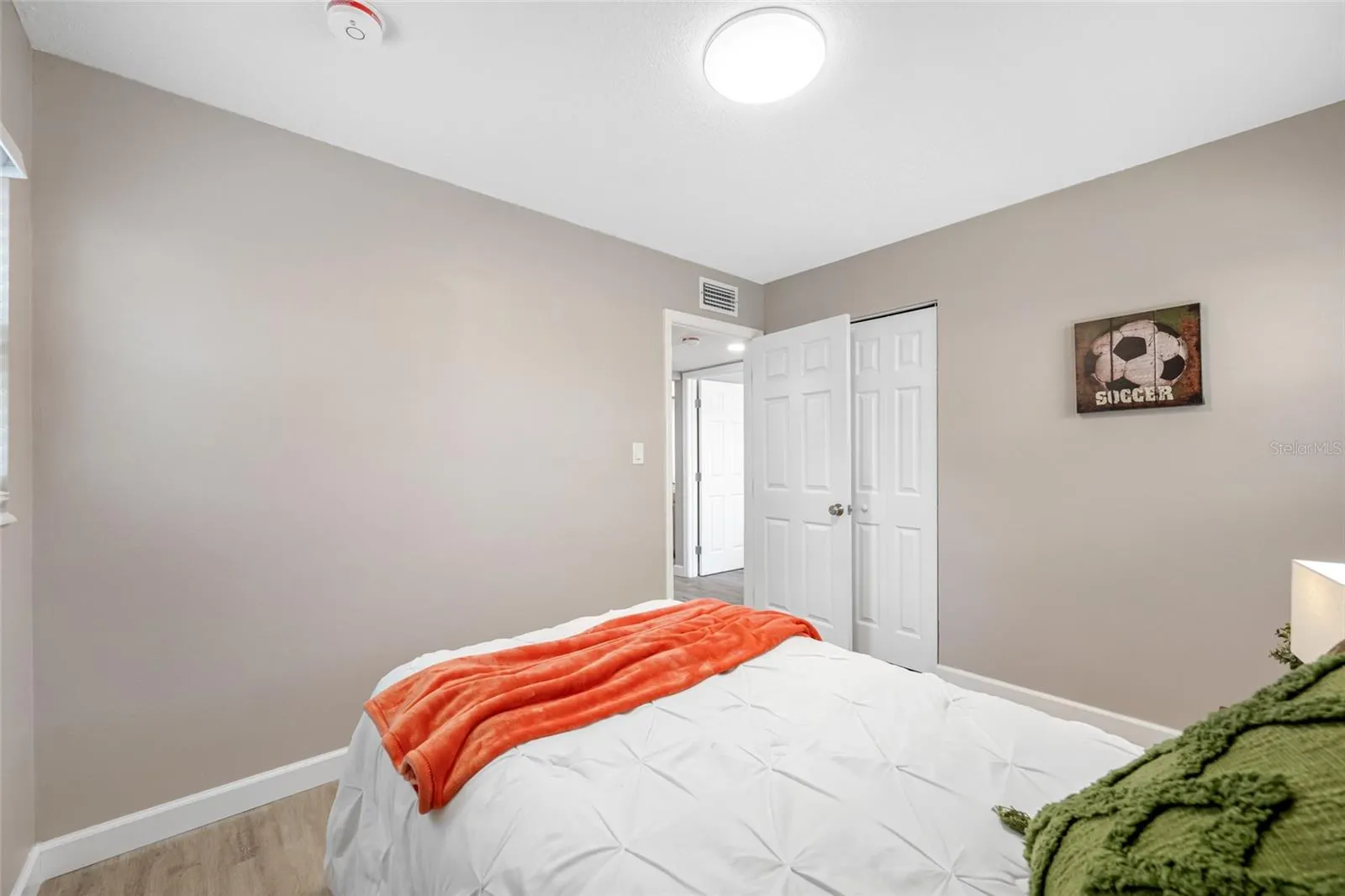 217 EMERALD LN