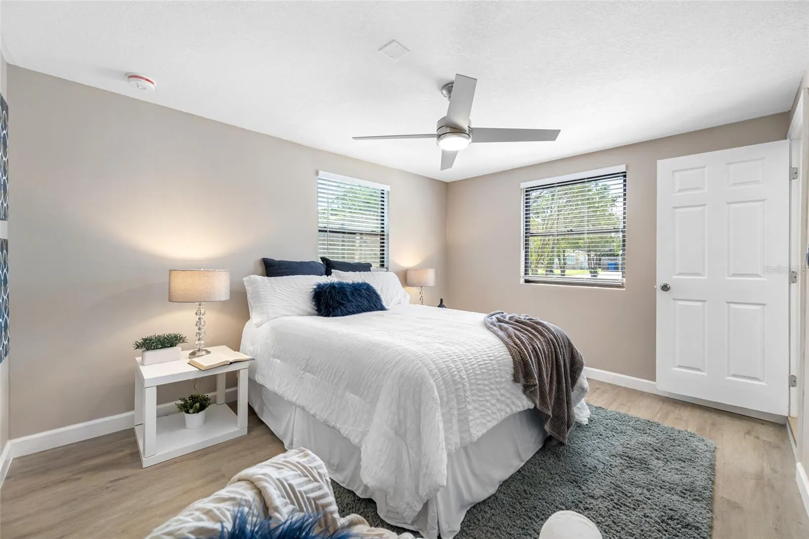 217 EMERALD LN