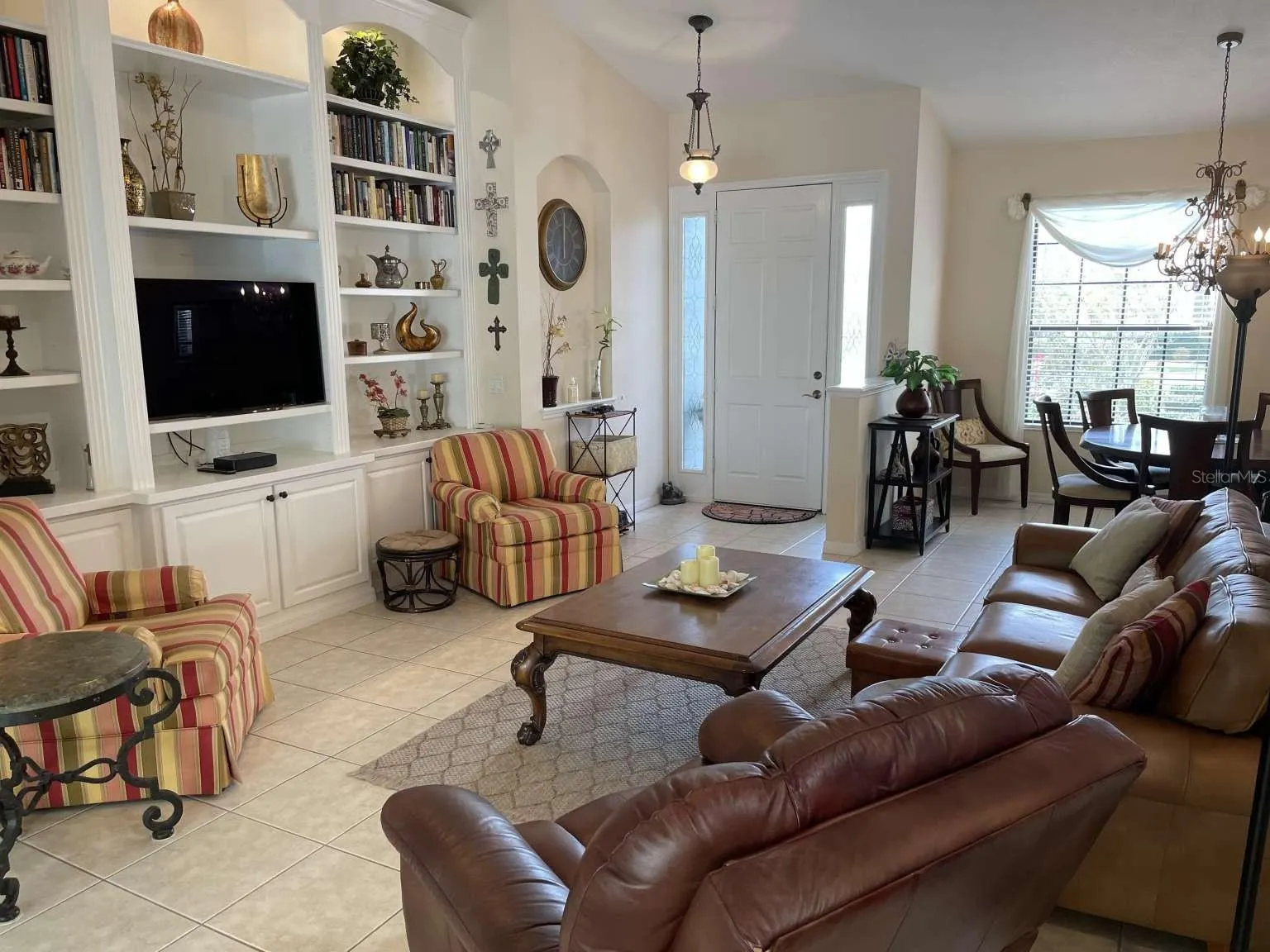 24416 LAKEVIEW PL