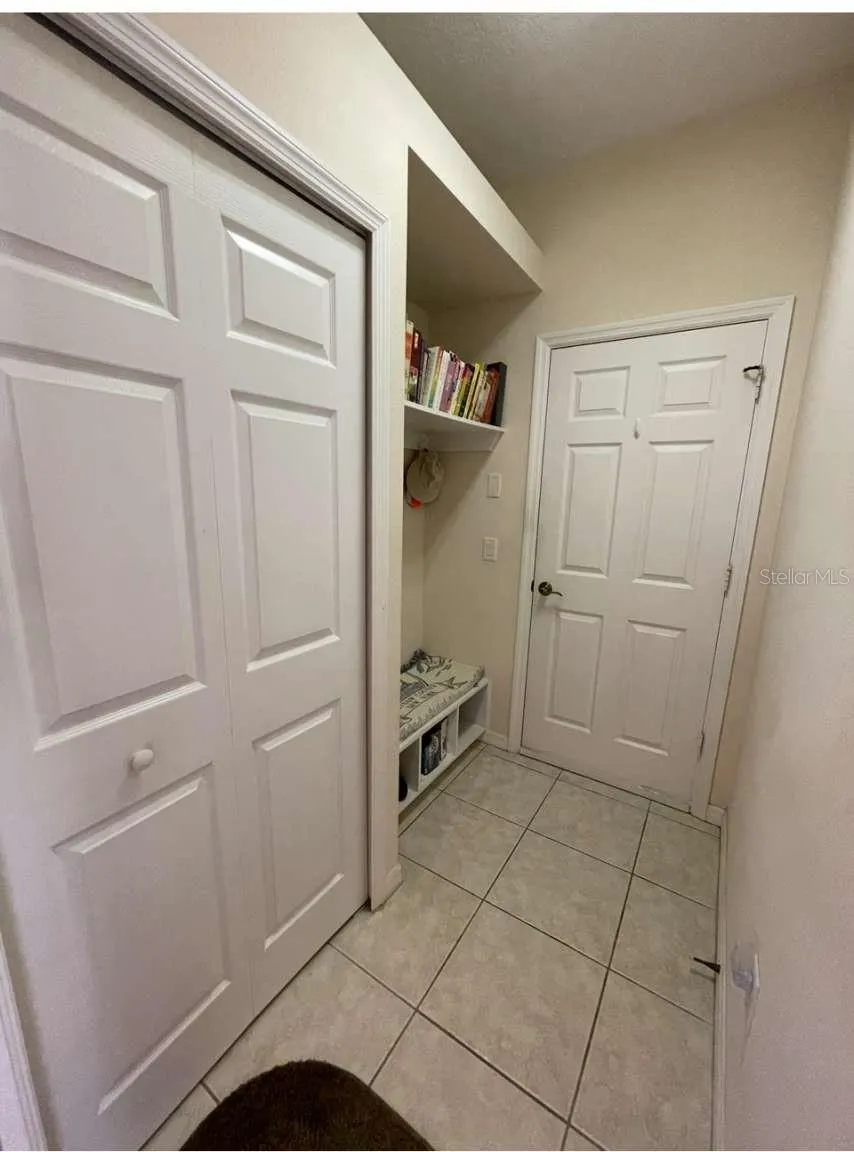 24416 LAKEVIEW PL