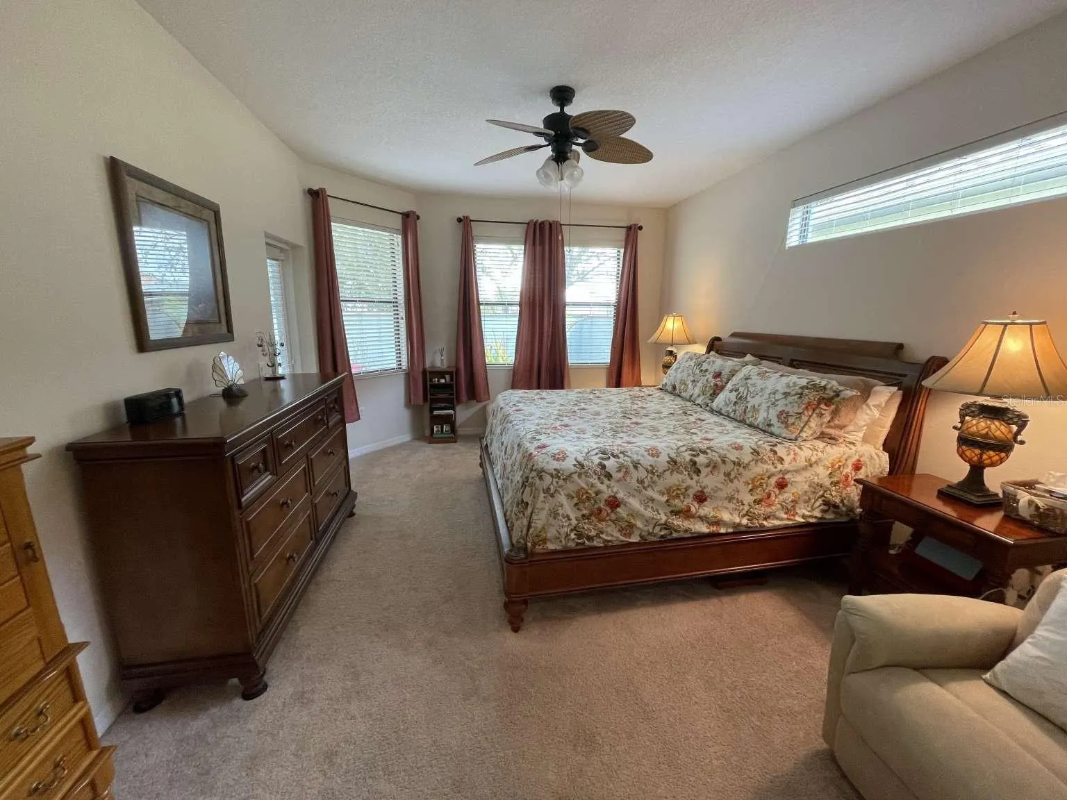 24416 LAKEVIEW PL