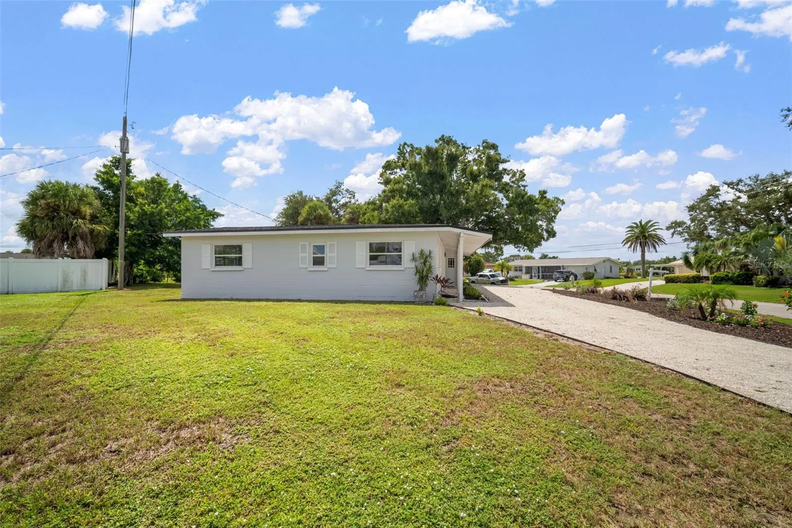 405 W SHADE DR