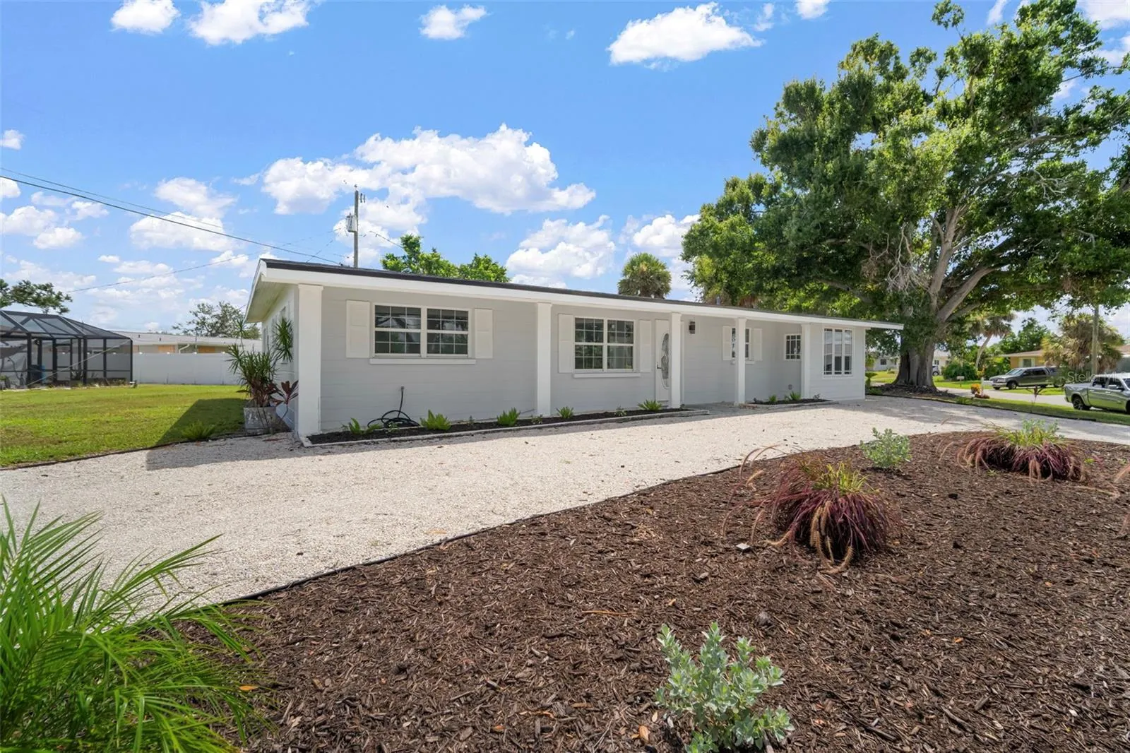 405 W SHADE DR