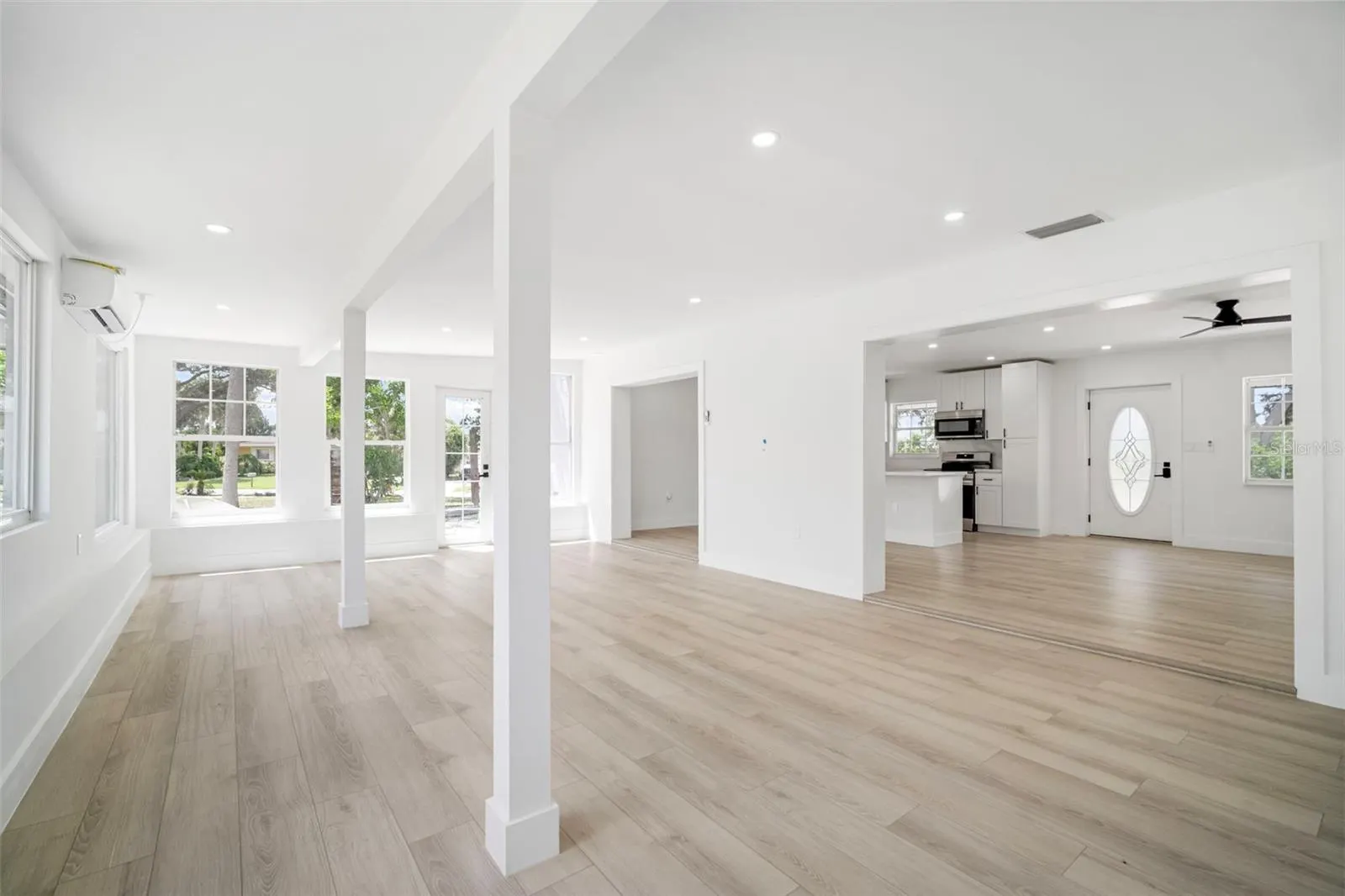 405 W SHADE DR