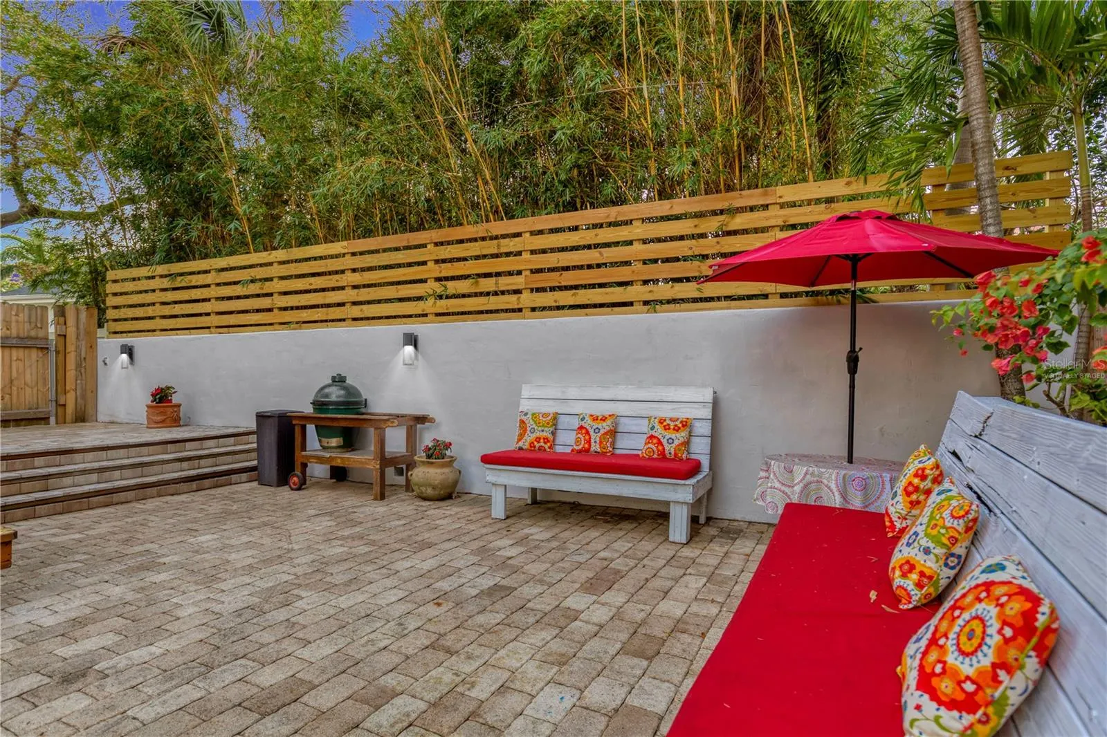 4845 W SUNSET BLVD