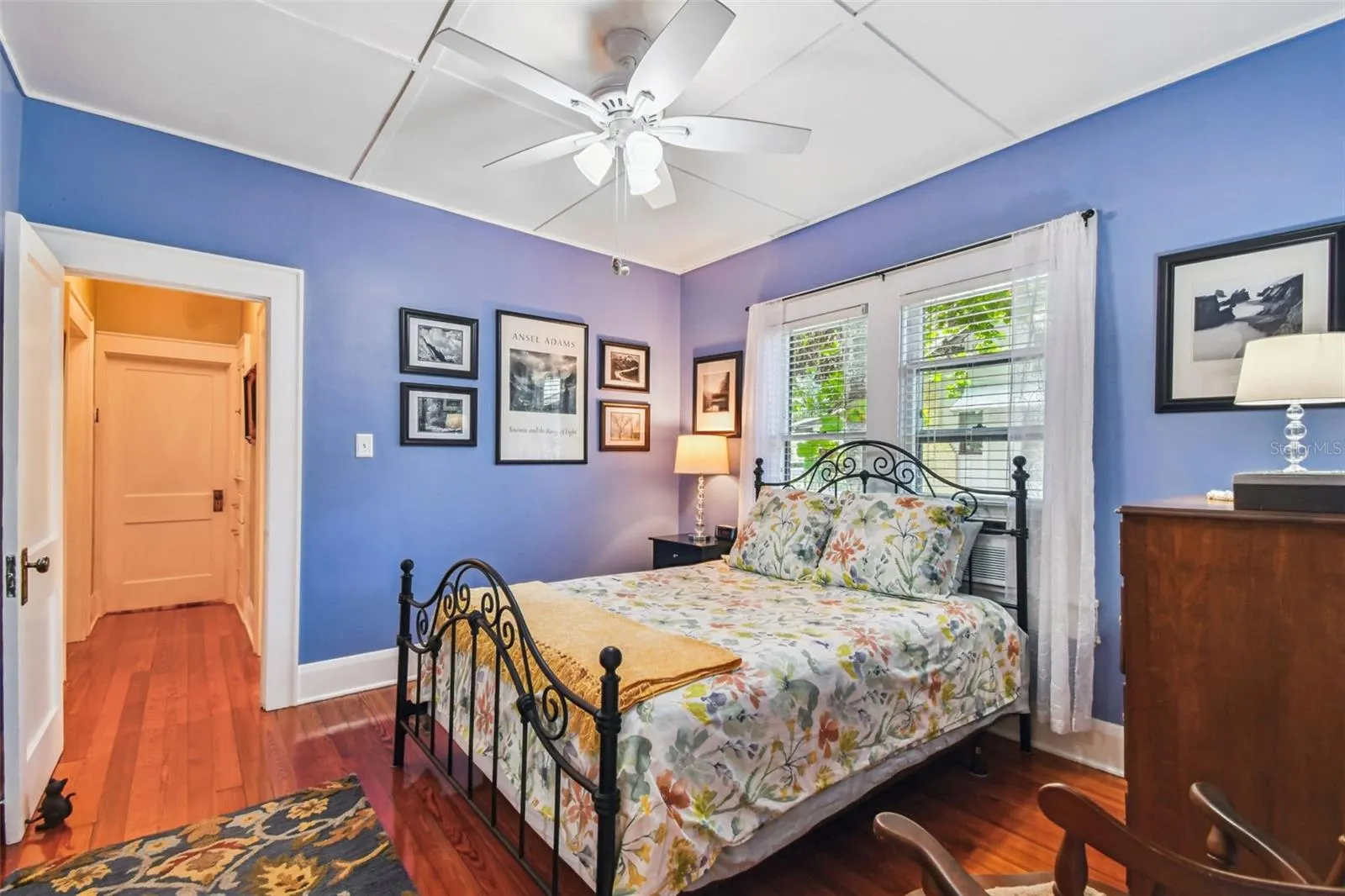 308 E CLIFTON ST