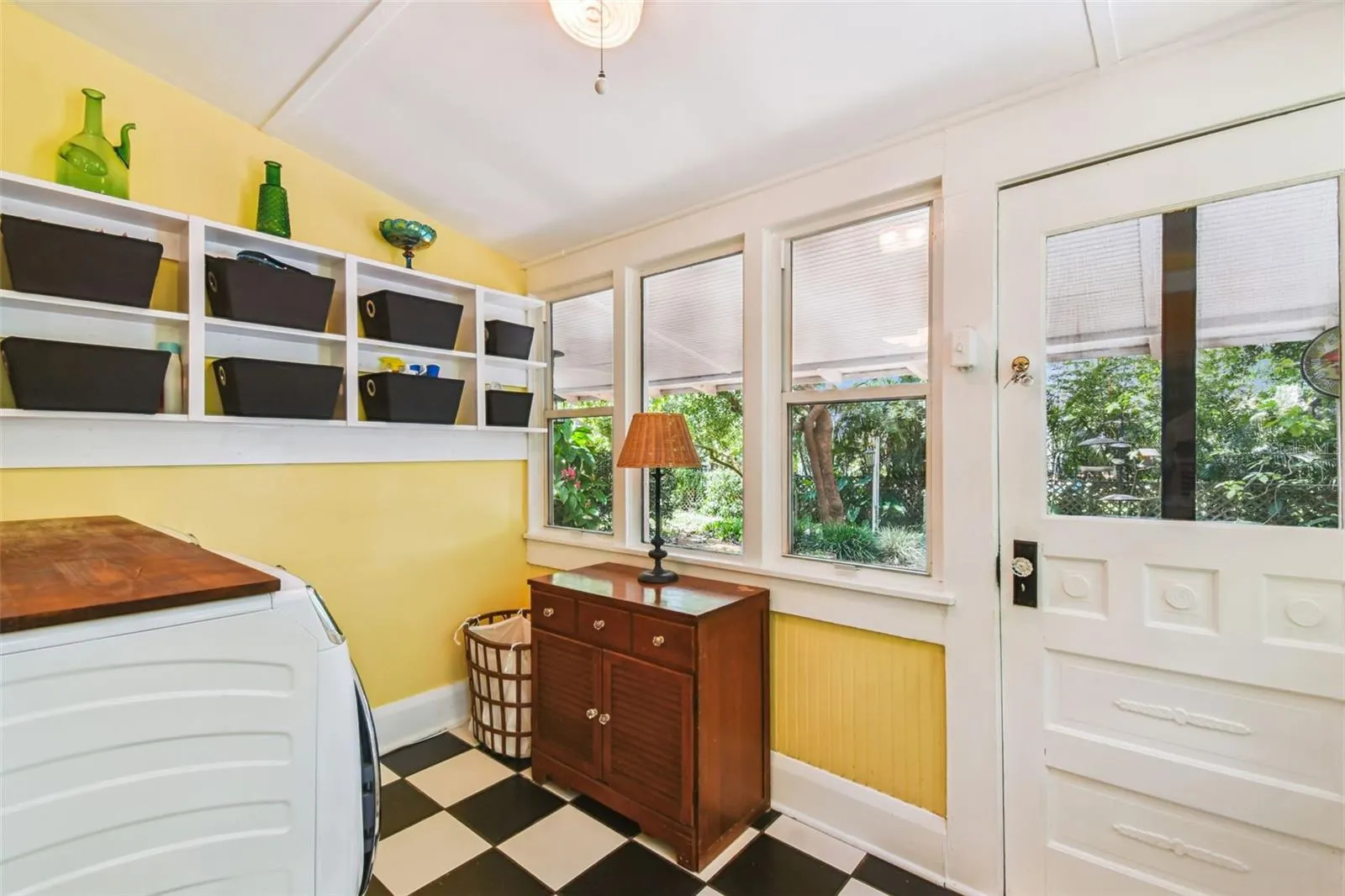 308 E CLIFTON ST