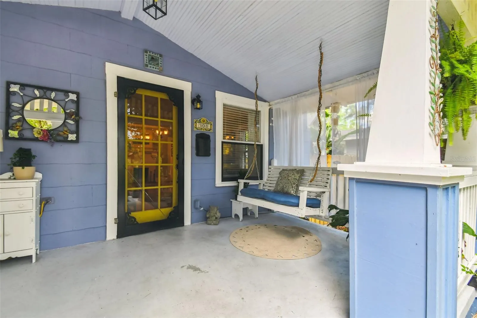 308 E CLIFTON ST