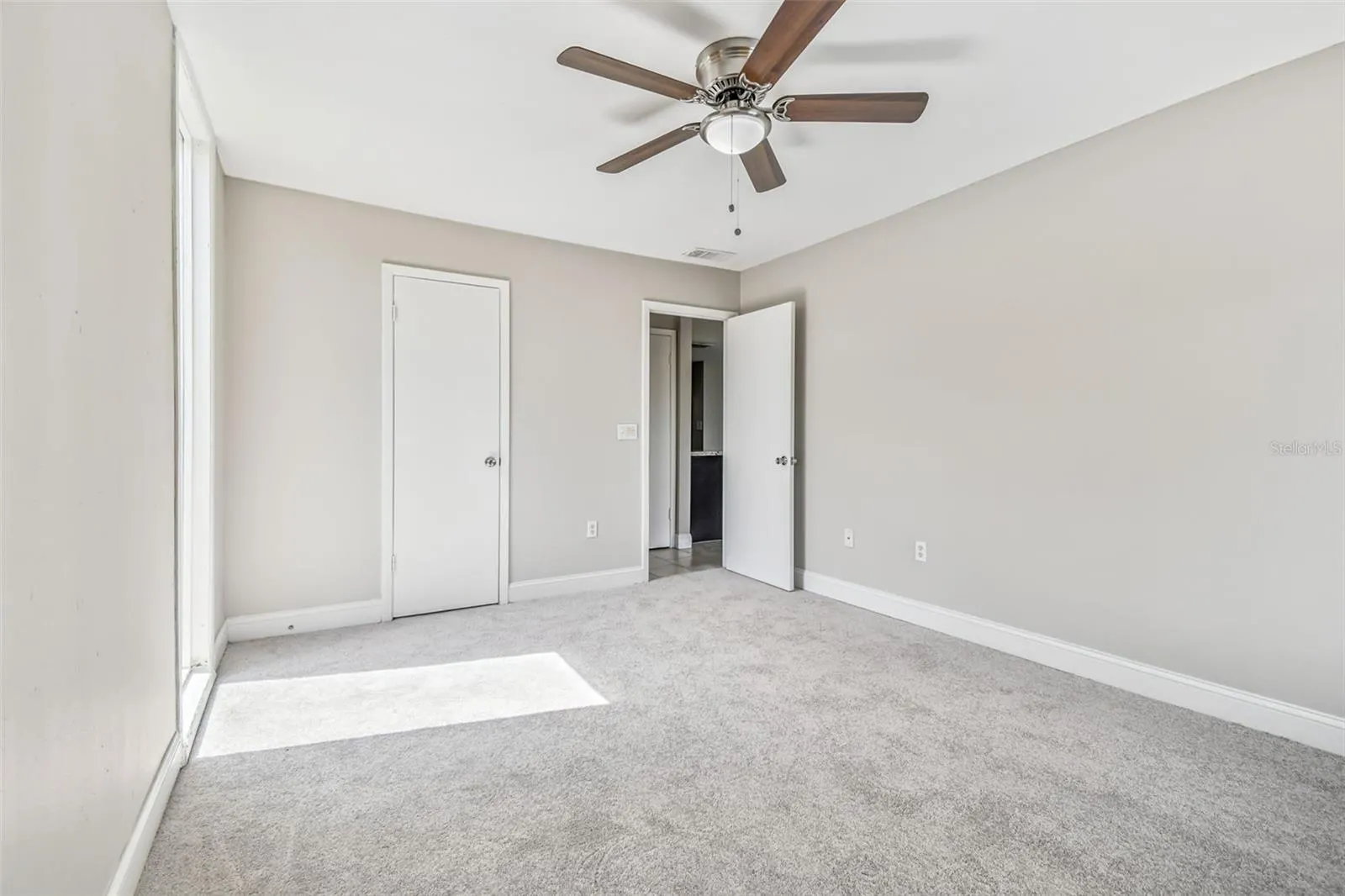 3849 S LAKE DR #184, #184