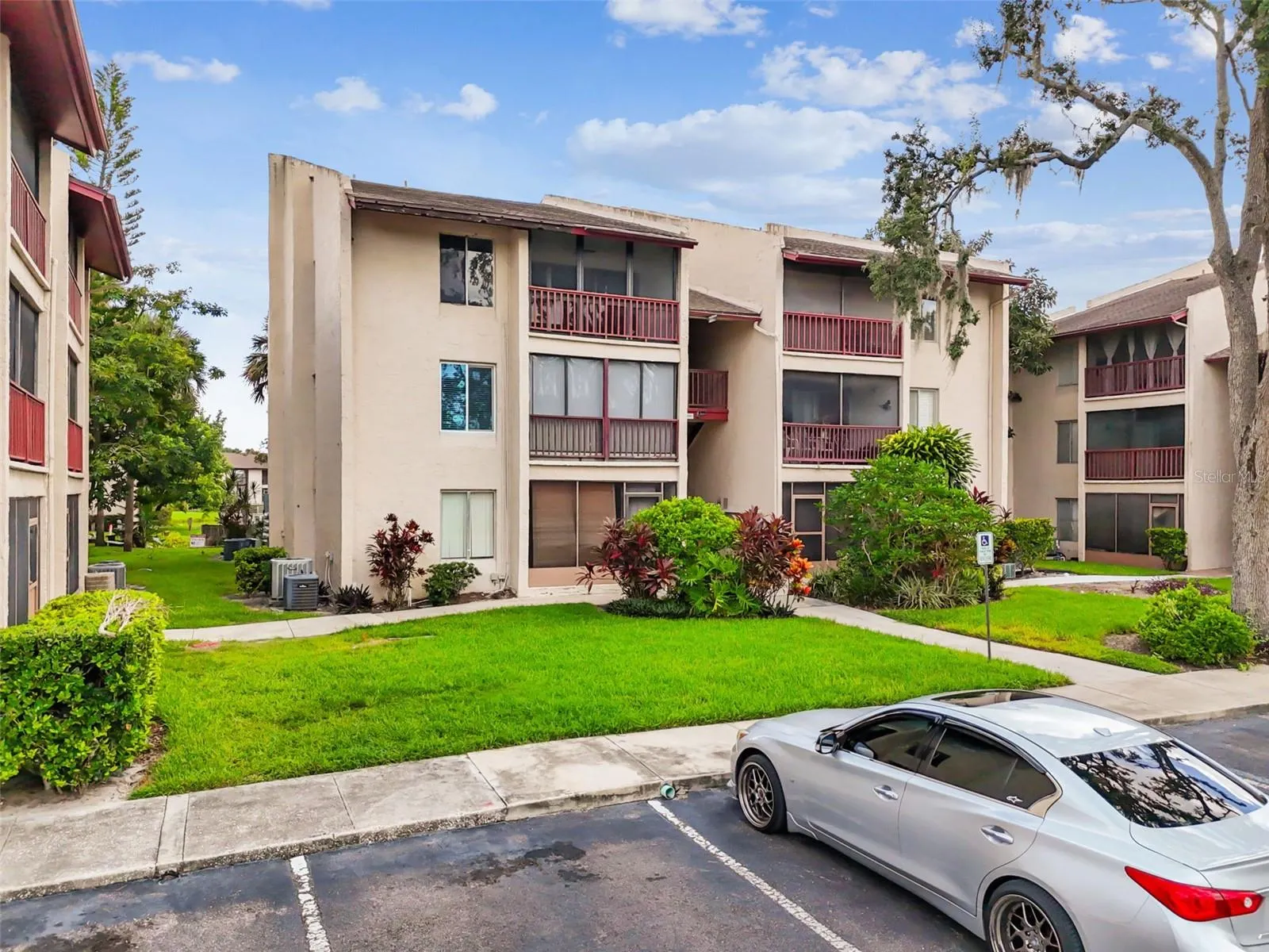 3849 S LAKE DR #184, #184