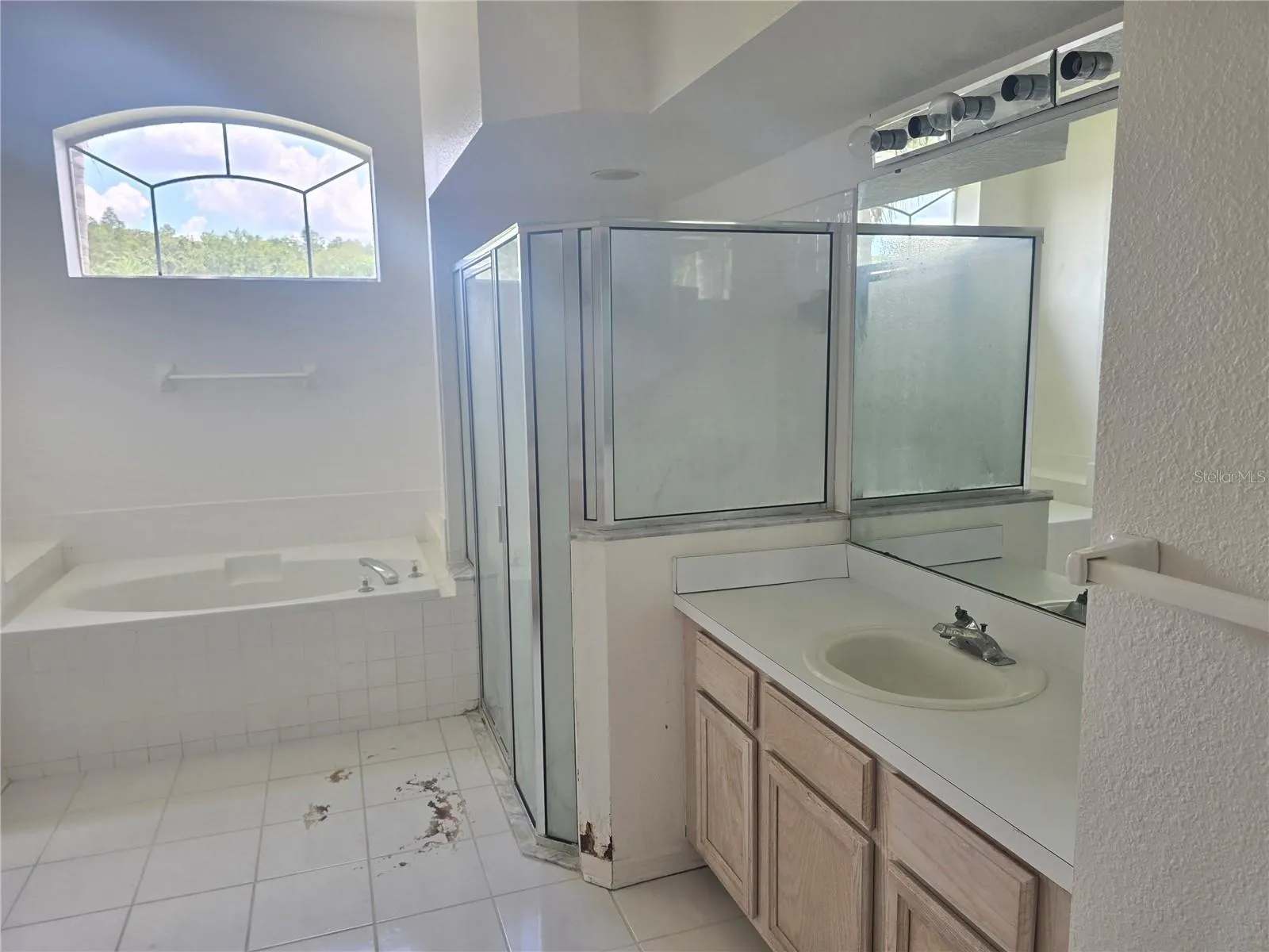 13417 IOLA DR