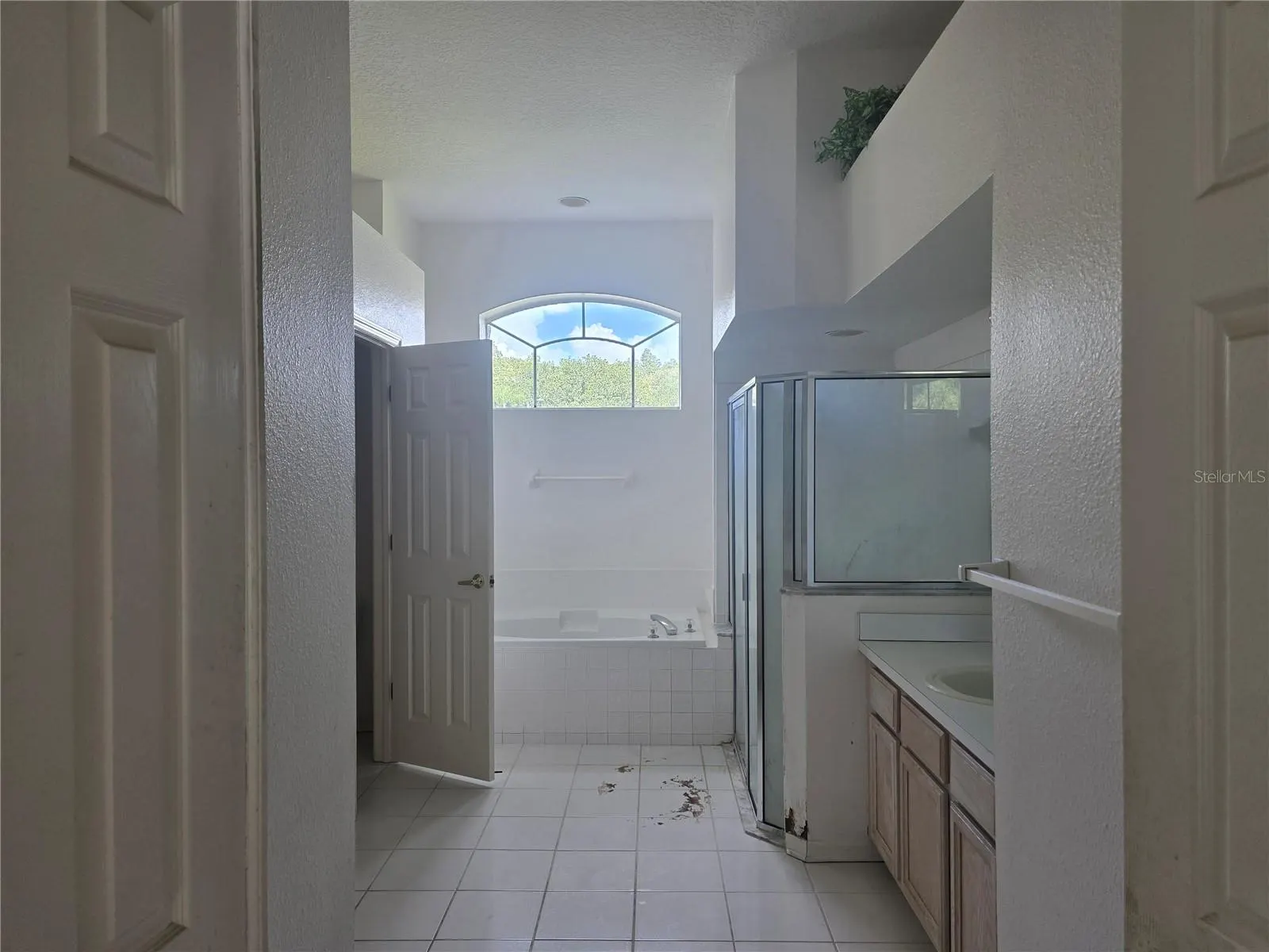 13417 IOLA DR