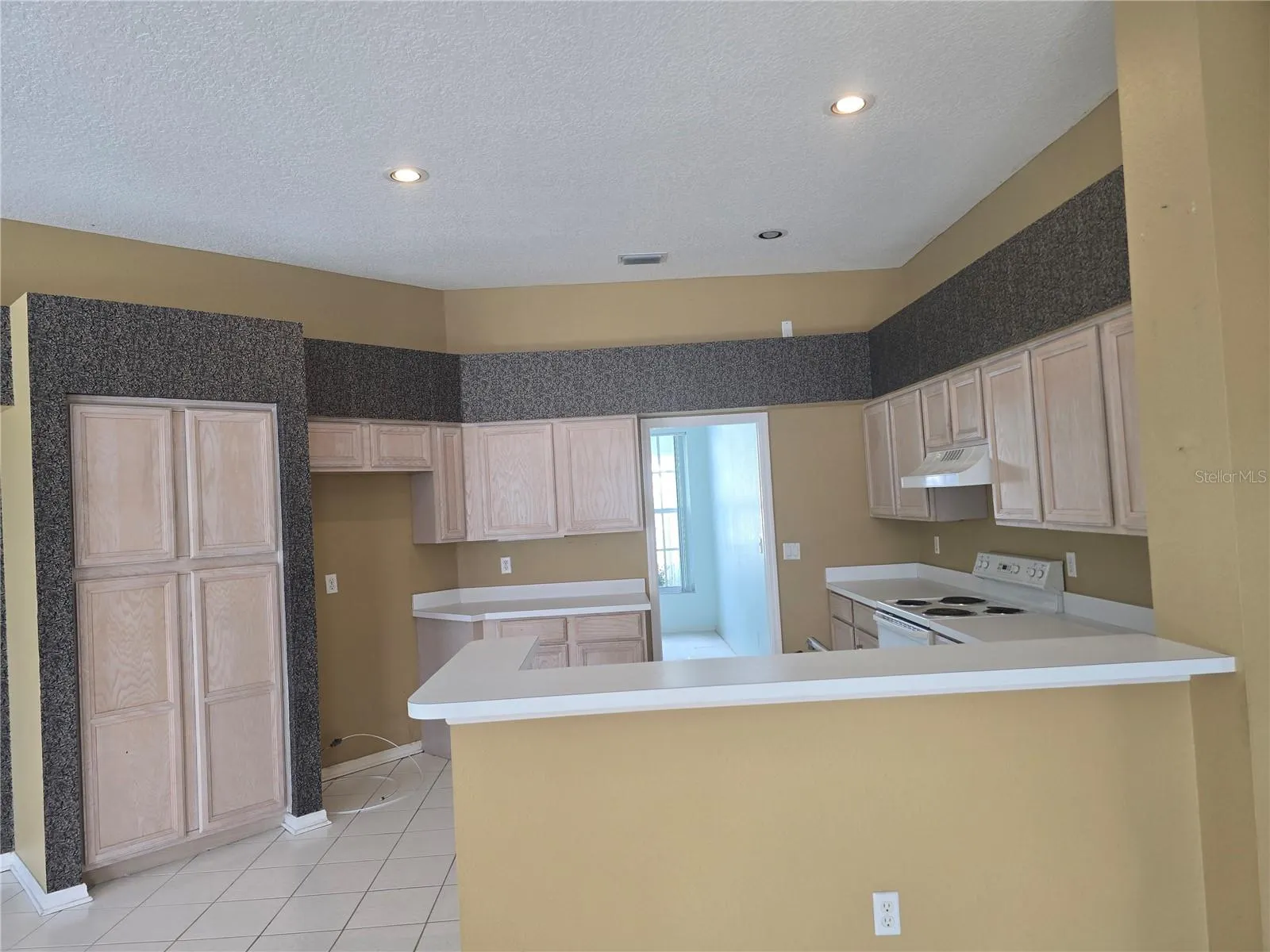 13417 IOLA DR