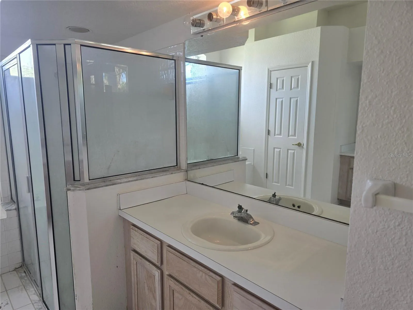 13417 IOLA DR