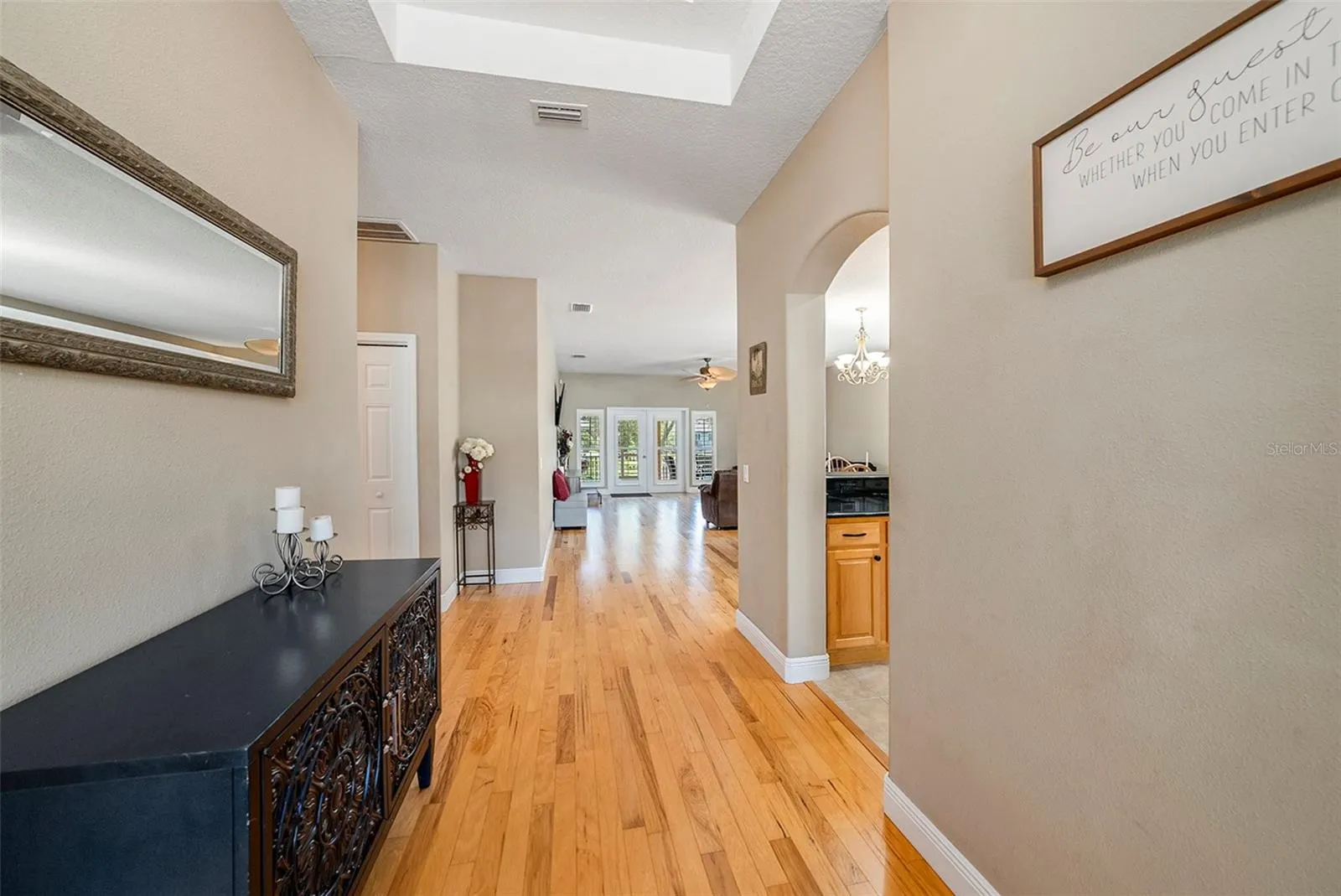 1001 SPOONTAIL CT