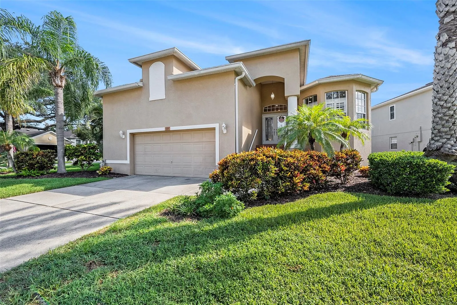 1001 SPOONTAIL CT