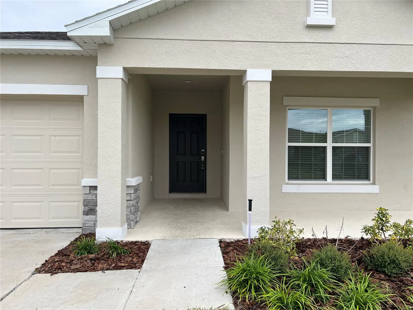 5569 TRANQUILA LN