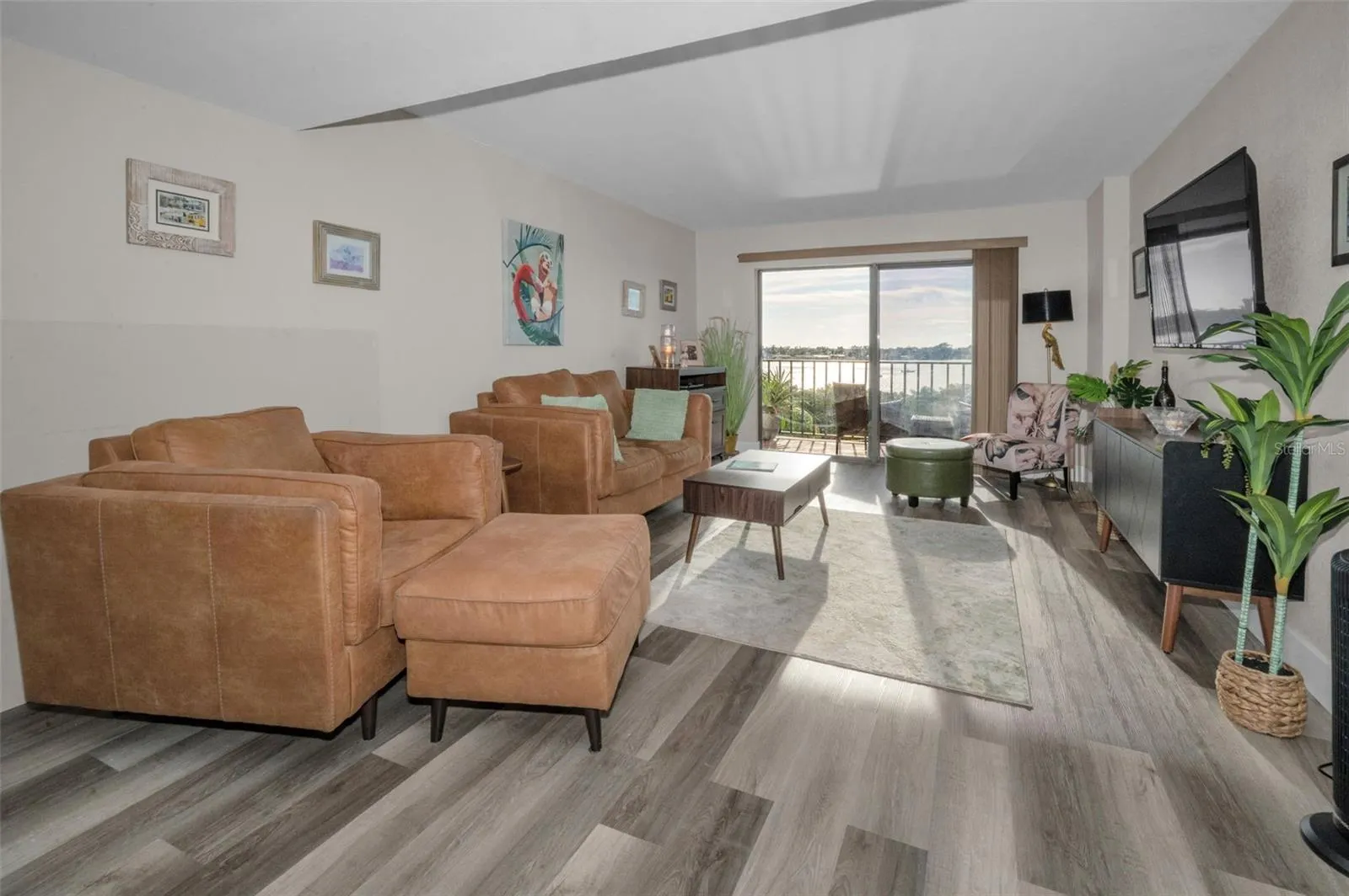 7050 SUNSET DR S #415, #415