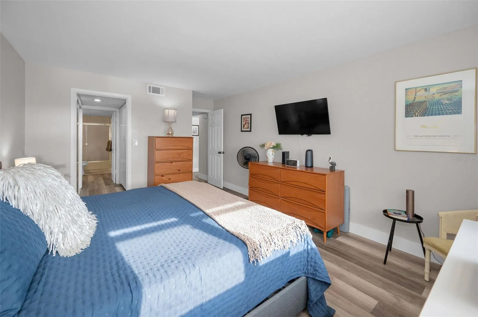 7050 SUNSET DR S #415, #415