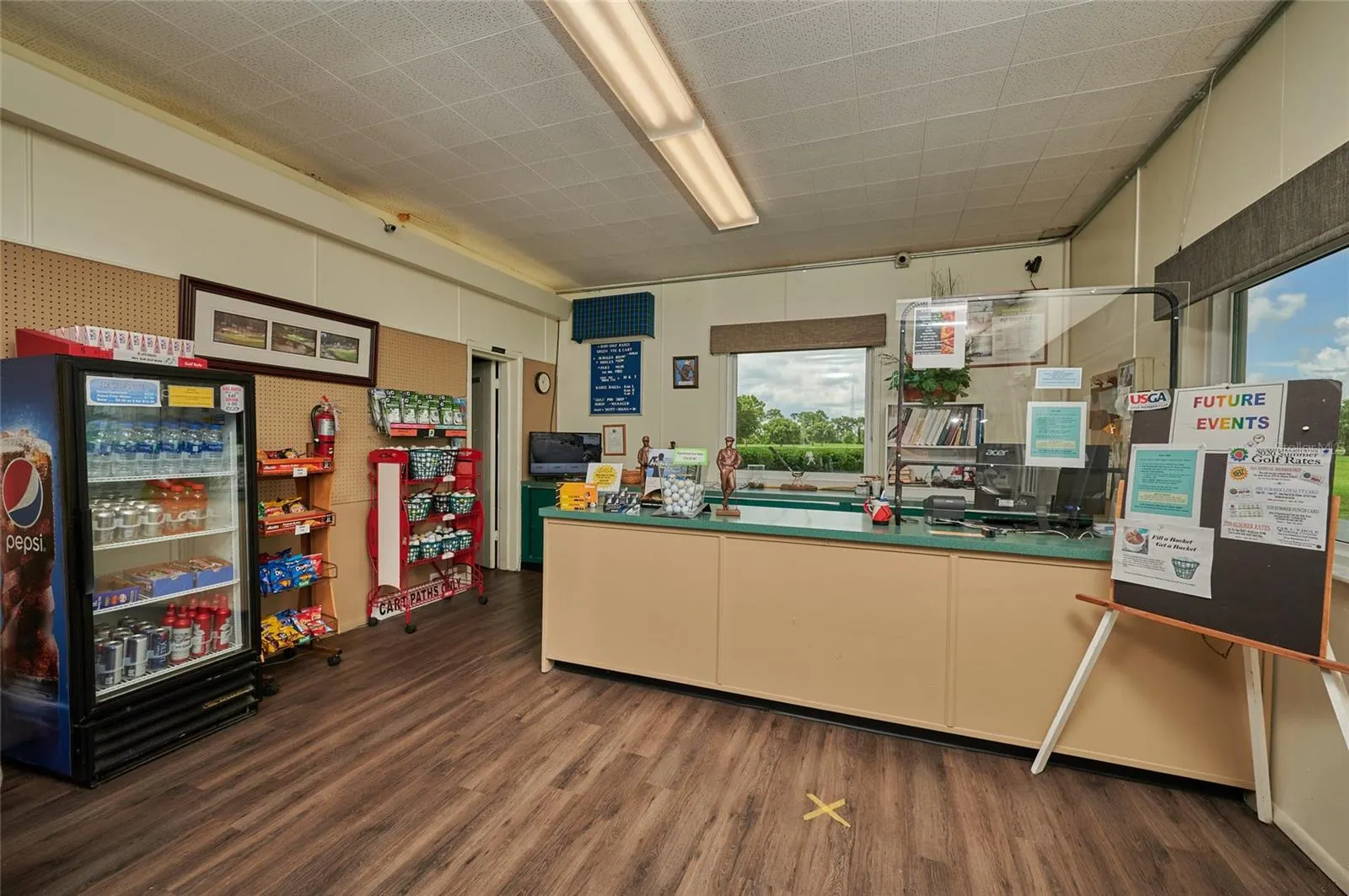 311 HIBISCUS DR