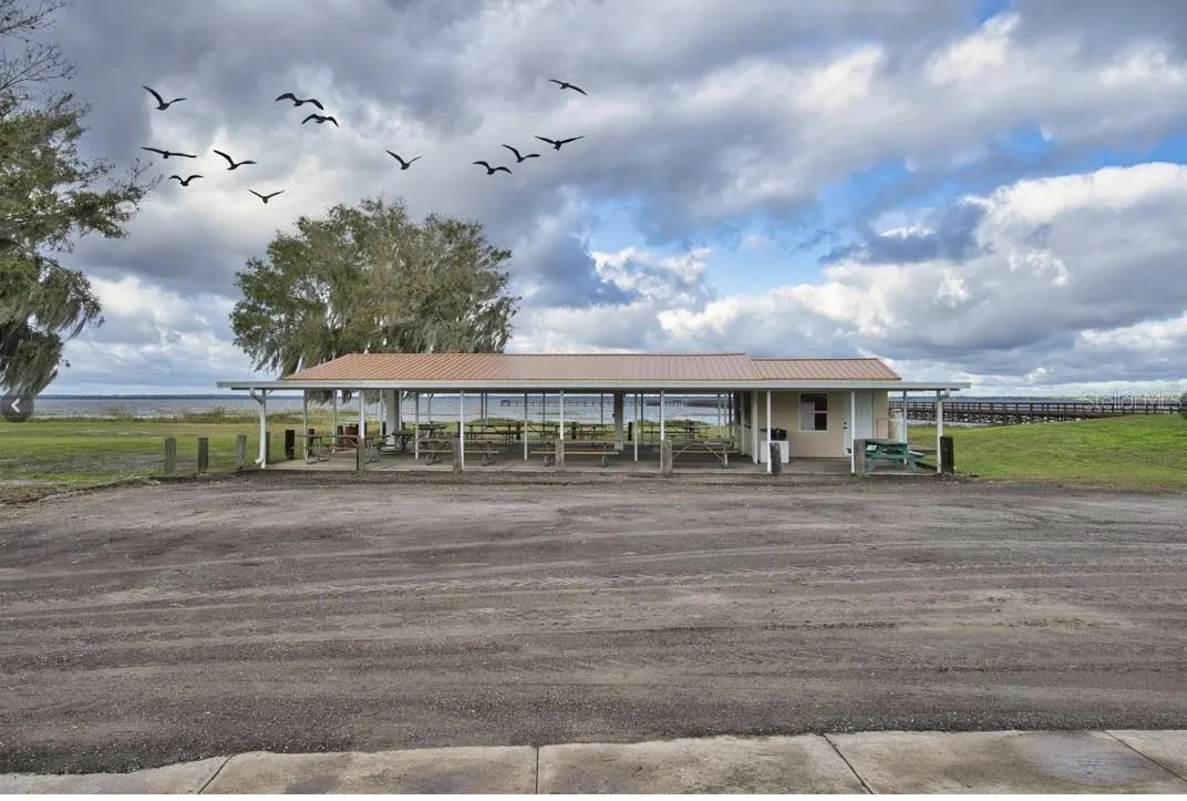 311 HIBISCUS DR
