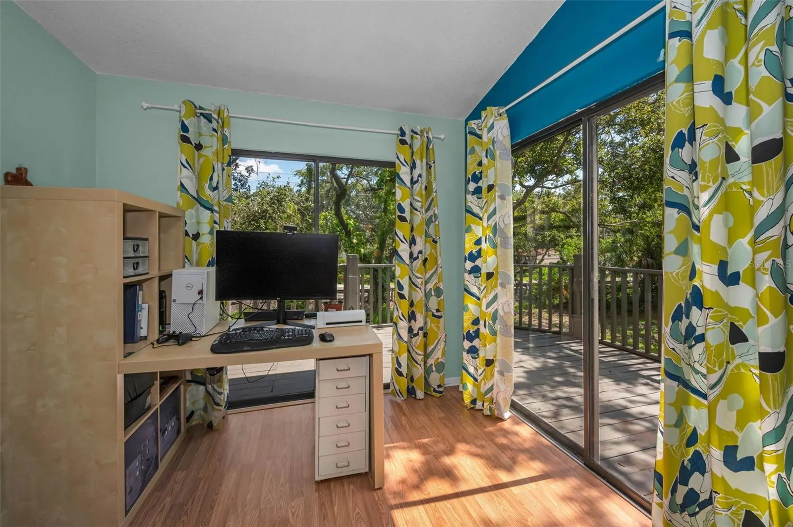 2002 ARBOR DR