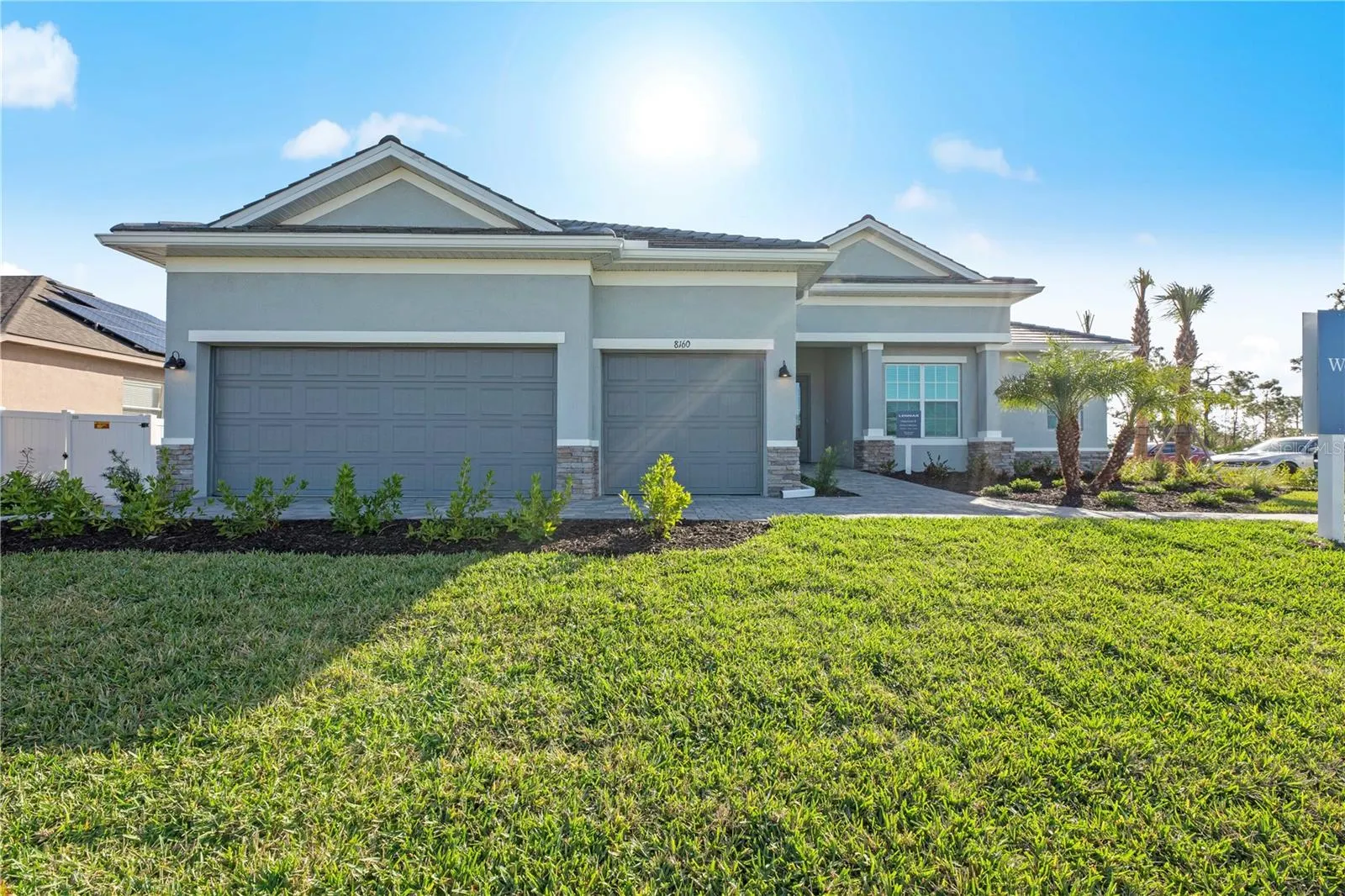 7808 LAKES EDGE LN
