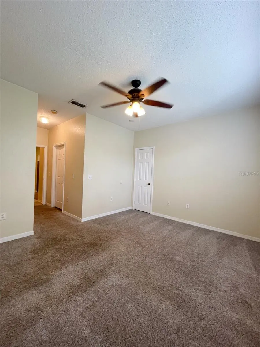 18001 RICHMOND PLACE DR #820, #820