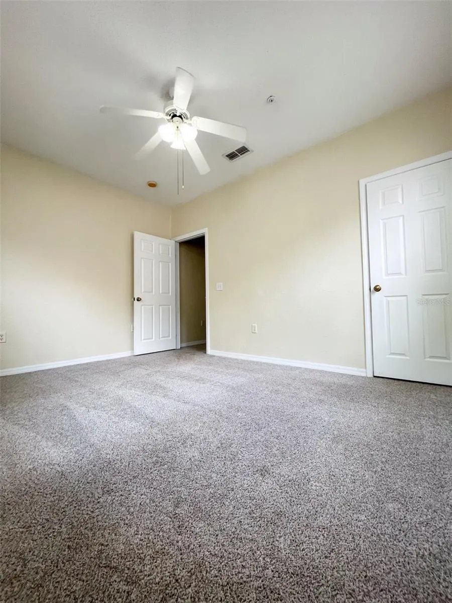 18001 RICHMOND PLACE DR #820, #820