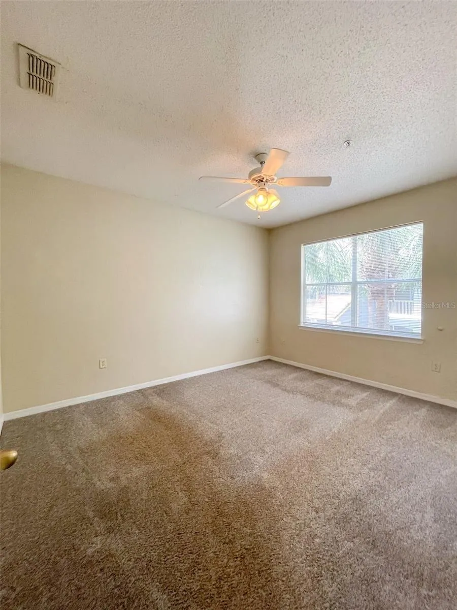 18001 RICHMOND PLACE DR #820, #820