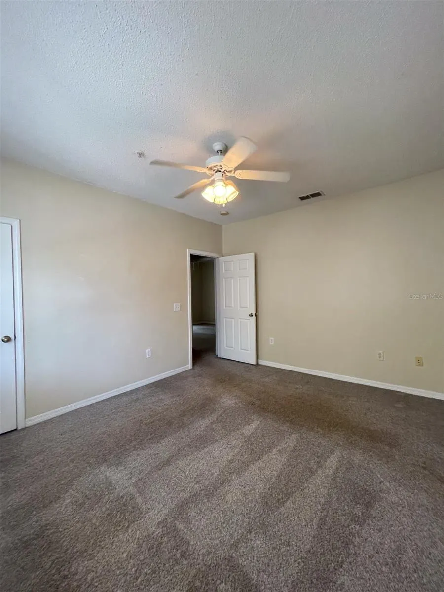 18001 RICHMOND PLACE DR #820, #820