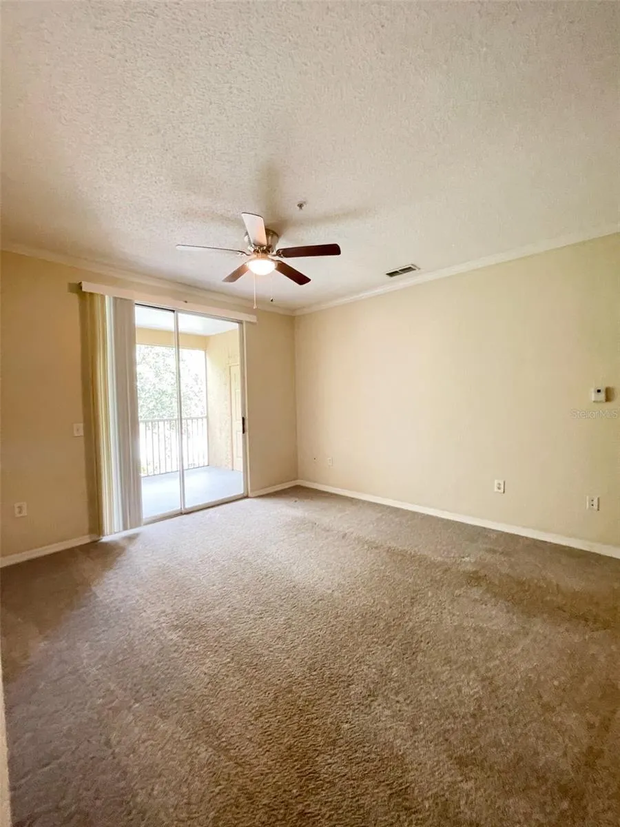 18001 RICHMOND PLACE DR #820, #820