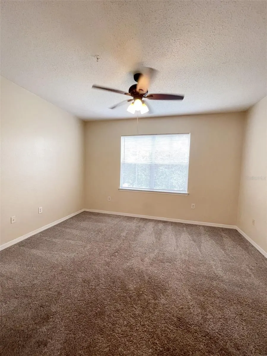 18001 RICHMOND PLACE DR #820, #820