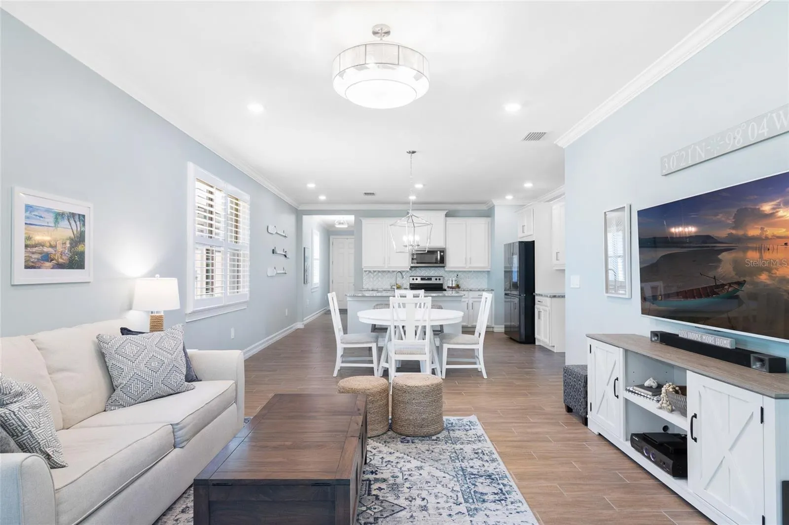 200 SOLIERA ST
