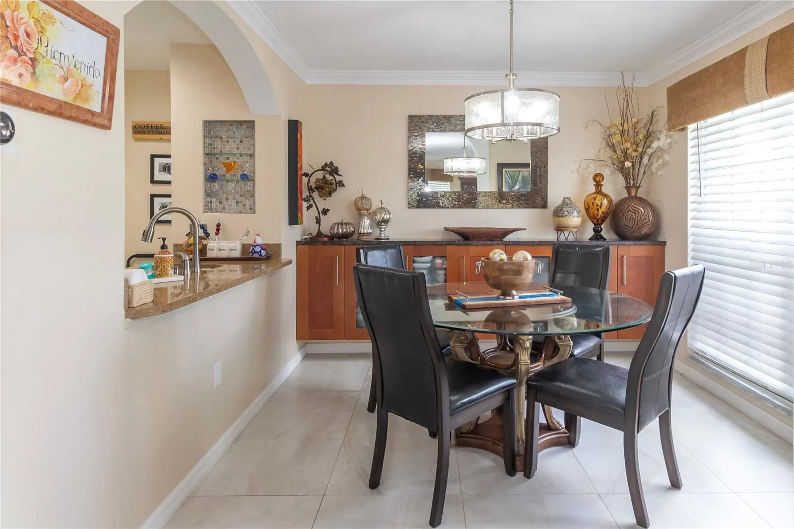 737 KENSINGTON LAKE CIR