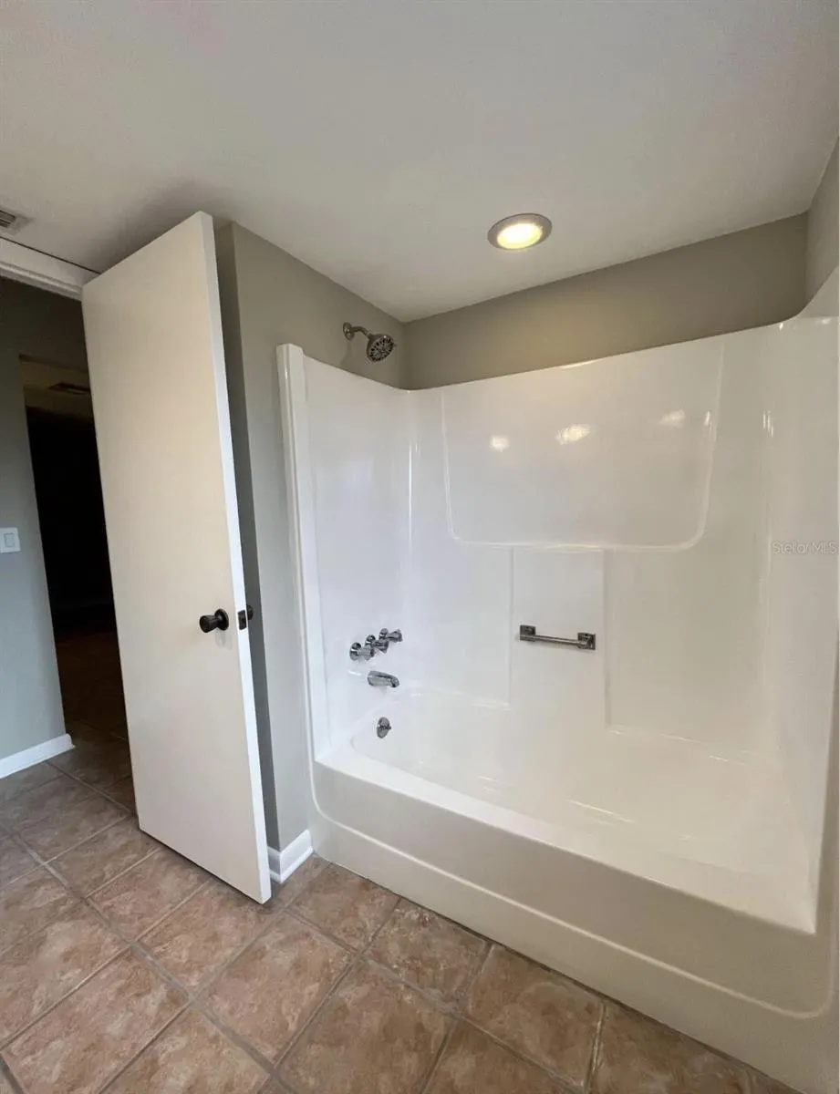 2224 WILLOW TREE TRL