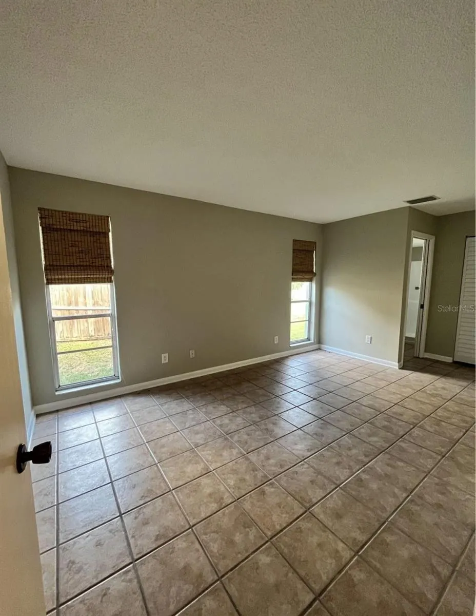 2224 WILLOW TREE TRL